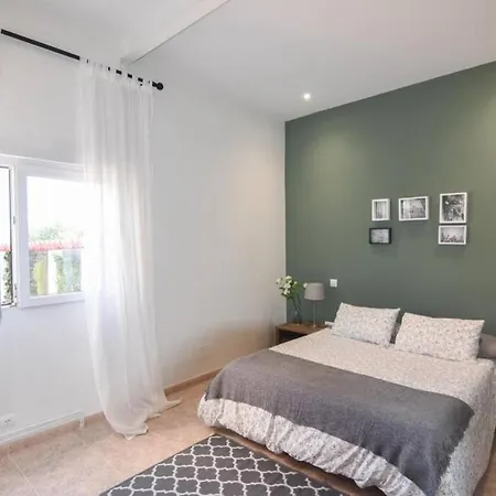 ¡nuevo! Casa Reformada Con Parcela En *