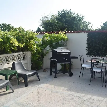 ¡nuevo! Casa Reformada Con Parcela En Apartamento